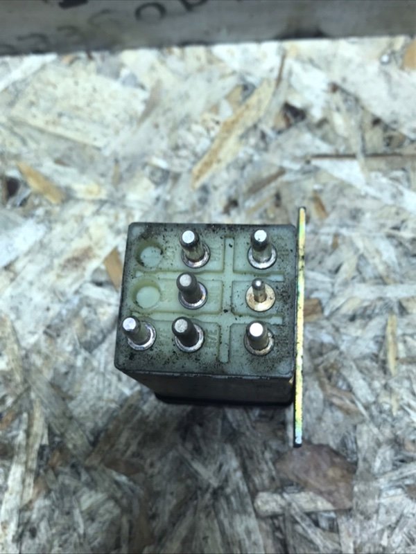 Реле перегрузки C180 1996 W202 111.920