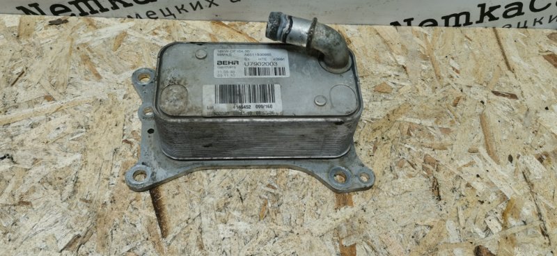 Радиатор масляный VIANO 2011 639 рест 651.940