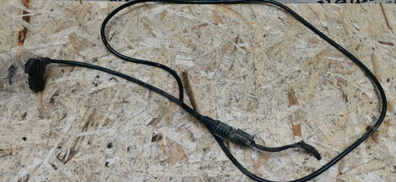 Провод датчика износа колодок задний Mercedes VIANO 2011 639 рест 651.940 A6395436227 контрактная