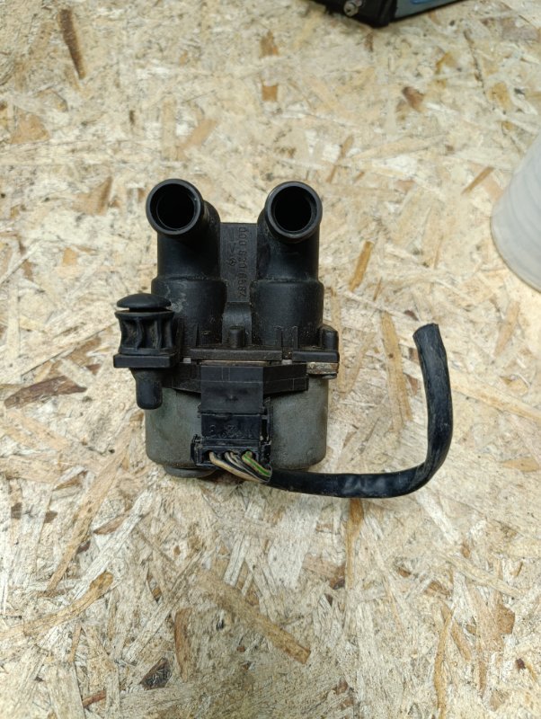 Клапана печки Mercedes W124 1989 E260 M103.940 A0008306584 контрактная