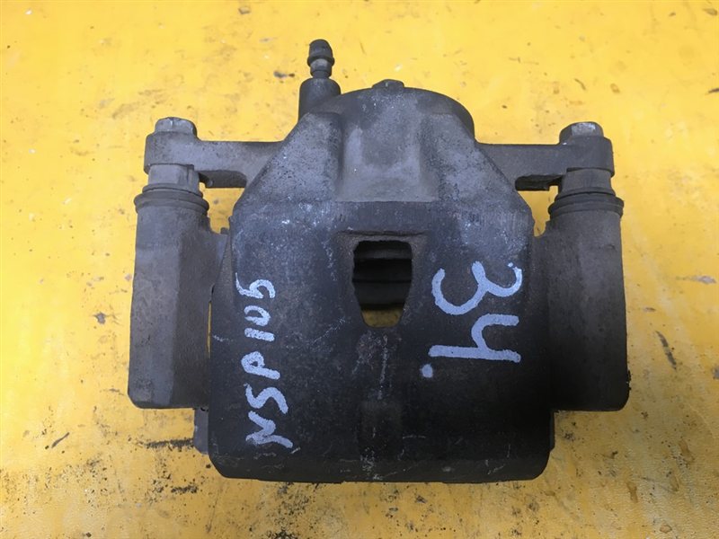 Суппорт передний правый TOYOTA RACTIS NCP100 47730-52211 контрактная