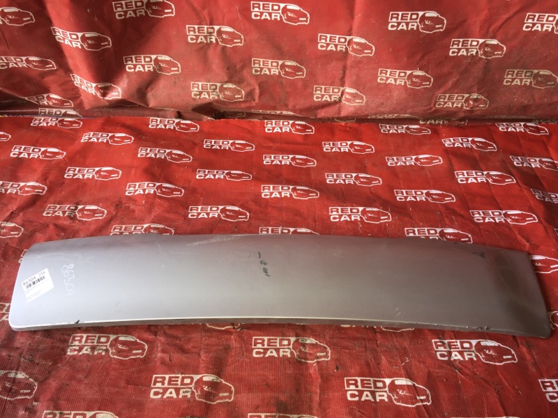 Накладка 5-й двери Toyota Funcargo NCP20-0368203 2NZ-3552568 2004 (б/у)
