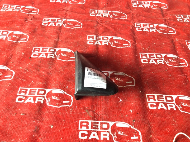 Уголок крыла Honda Stepwgn RF4-1203855 K20A-2234757 2002 правый (б/у)