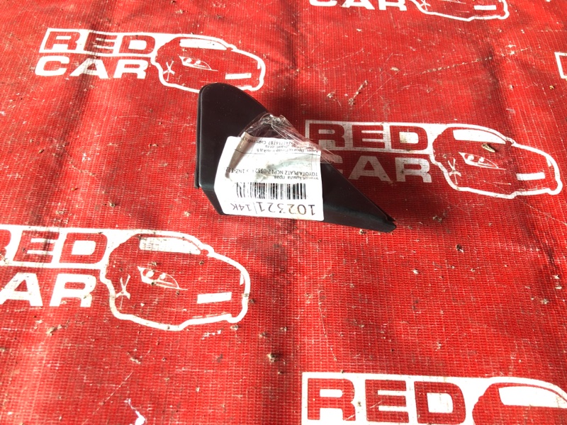 Уголок крыла Toyota Platz NCP12-0352375 1NZ-3226729 2004 правый (б/у)