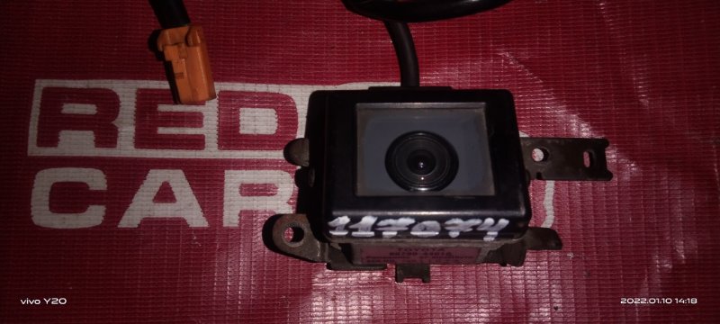 Камера заднего вида Toyota Ipsum CXM10 (б/у)