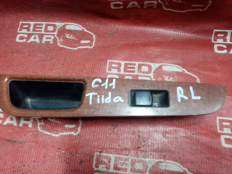 Кнопка стеклоподъемника Nissan Tiida С11 задняя левая (б/у)