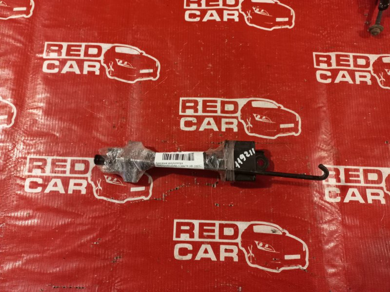 Крепление аккумулятора Toyota Vitz KSP90-5188679 1KR-1080526 2010 (б/у)