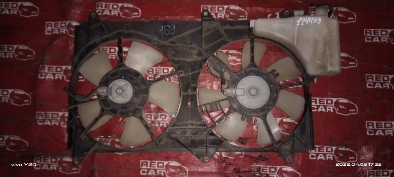 Диффузор радиатора Toyota Voxy AZR60 (б/у)