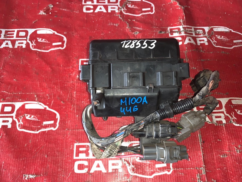 Блок предохранителей под капот Toyota Duet M100A-073025 EJ-7533867 2002 (б/у)