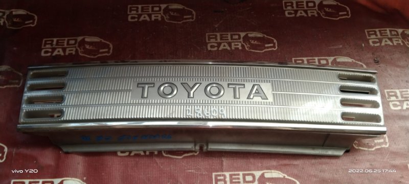 Решетка радиатора Toyota Town Ace CR30 (б/у)