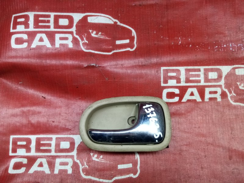 Ручка двери внутренняя Mazda Familia BJ5P-310965 ZL задняя правая (б/у)