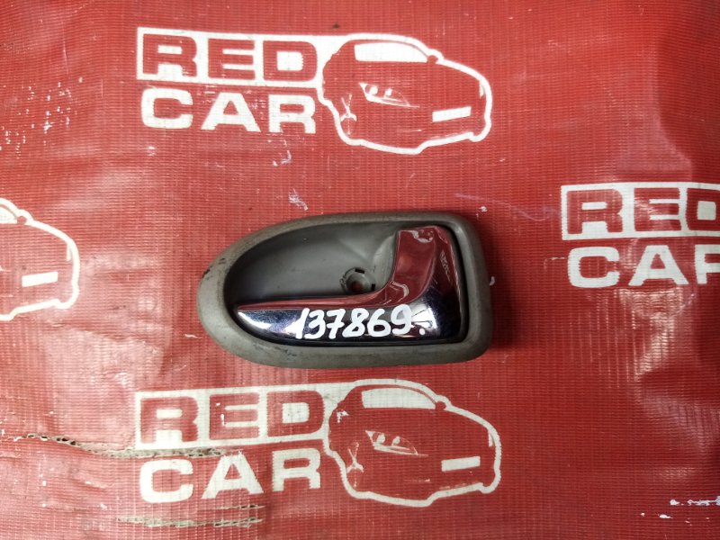 Ручка двери внутренняя Mazda Premacy CP8W правая (б/у)