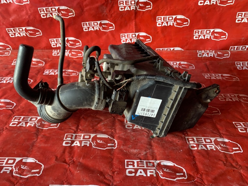 Корпус воздушного фильтра Mazda Mpv LW3W-412100 L3-539222 2004 (б/у)