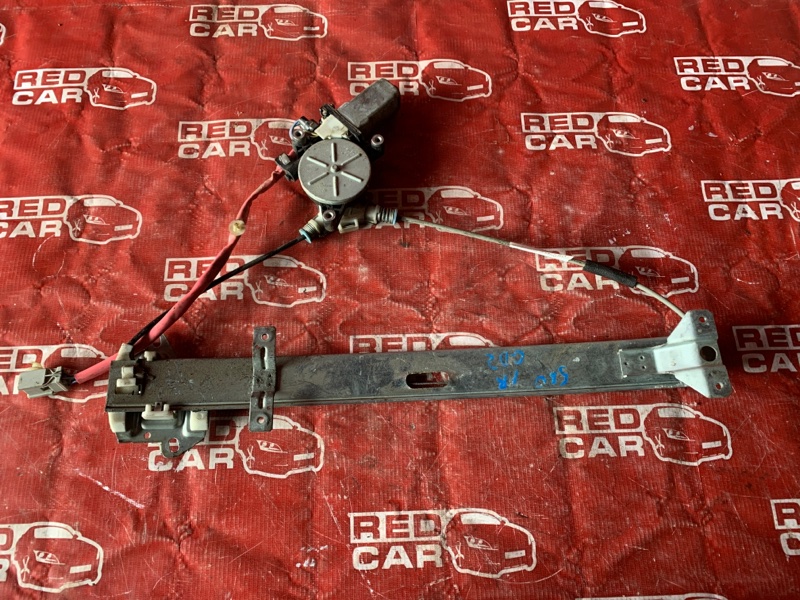 Стеклоподъемник Honda Fit GD2-1000677 L13A-1027355 2001 передний правый (б/у)