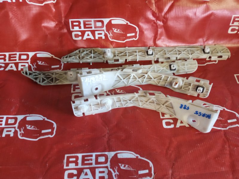 Крепление бампера Toyota Estima ACR55-7000278 2AZ-G530733 2005 заднее (б/у)