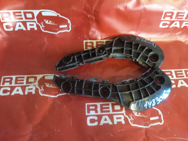 Крепление бампера Toyota Corolla Fielder NZE141-9192476 1NZ-D910011 2011 переднее (б/у)