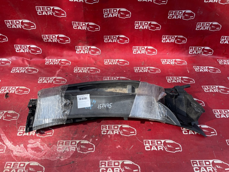 Жабо Toyota Wish ZNE14-0049201 1ZZ-2729692 2006 (б/у)