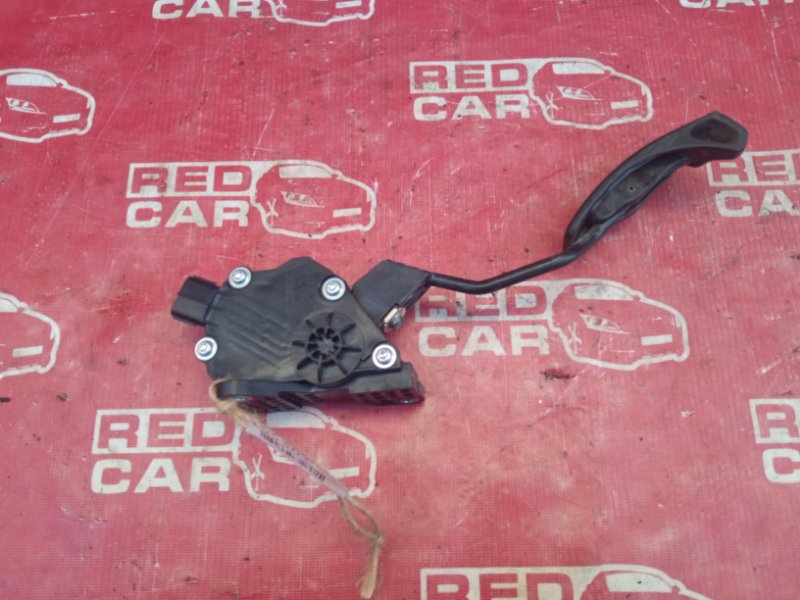 Педаль газа Toyota Auris NZE154-1005687 1NZ-D488643 (б/у)