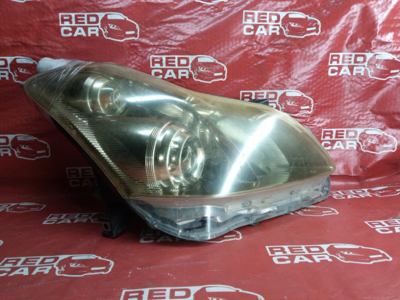 Фара Toyota Blade AZE154-1006396 2AZ-0442996 2008 правая (б/у)