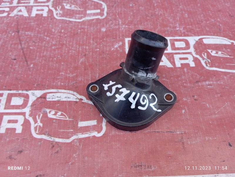 Корпус термостата Toyota Porte NNP11-5038980 1NZ-D391264 2008 (б/у)