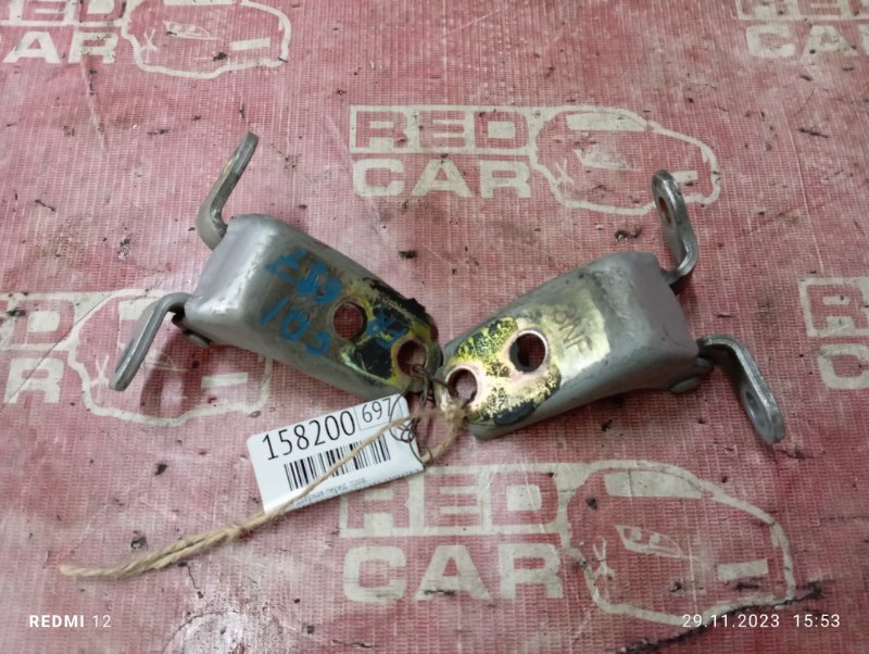 Петля двери Honda Fit GD1-1186346 L13A-1208478 2002 передняя правая (б/у)