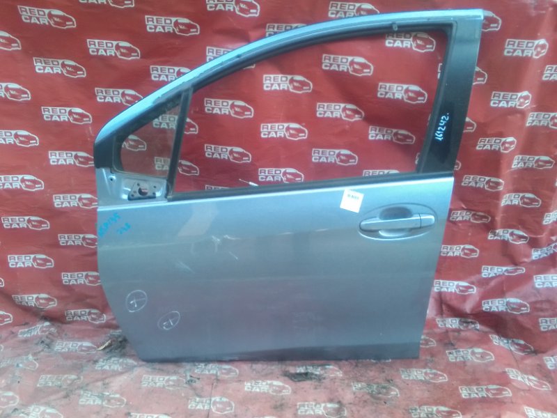 Стекло двери Toyota Vitz NSP135-2012622 1NR-0439373 2011 переднее левое (б/у)