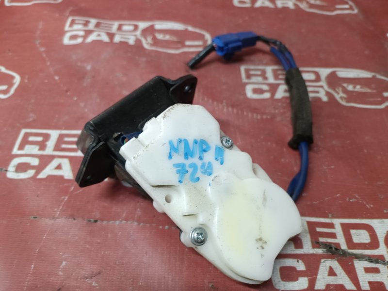 Замок 5-й двери Toyota Porte NNP11-0040319 1NZ-3868333 2005 (б/у)