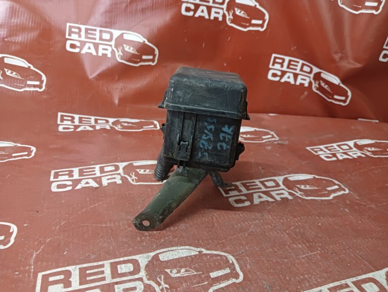 Блок предохранителей под капот Toyota Crown JZS153-0015559 1JZ-1000361 (б/у)