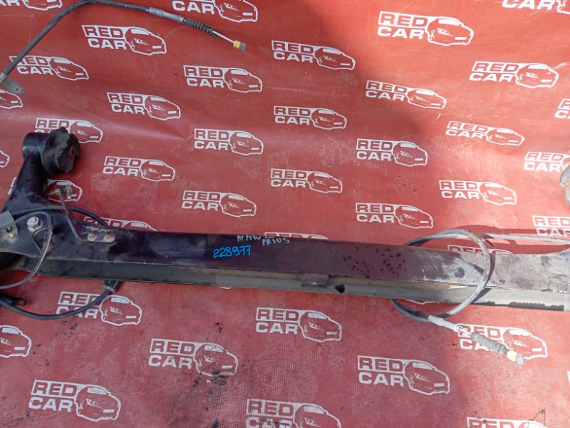 Балка подвески задняя PRIUS NHW20