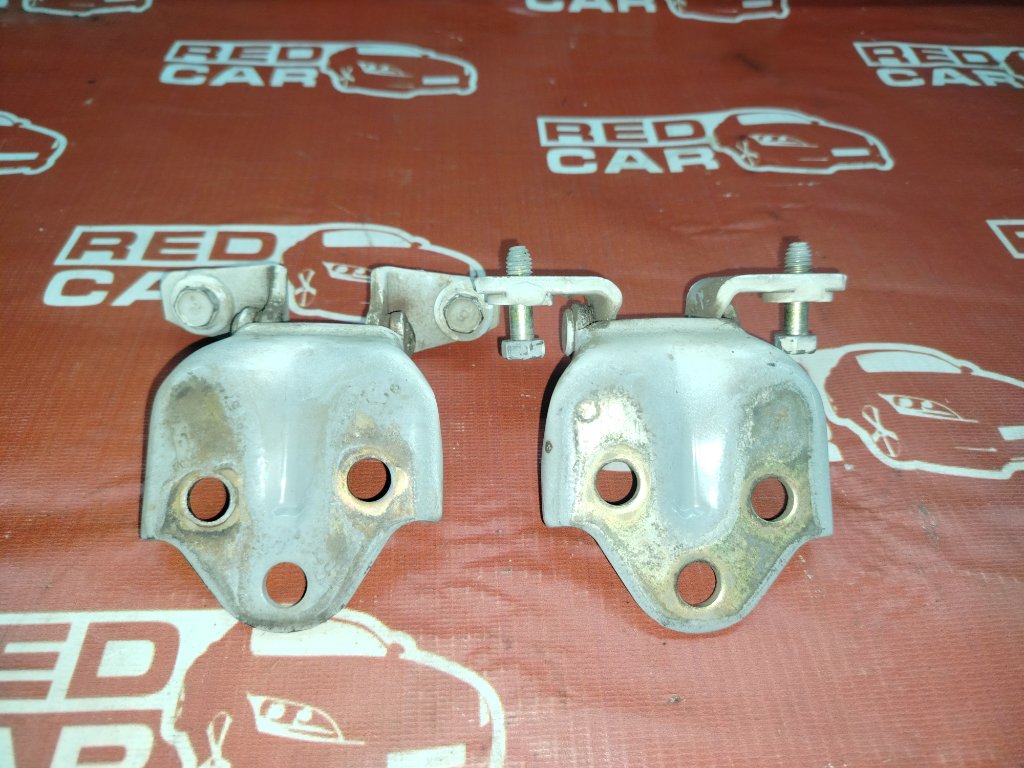 Петля двери передняя правая MITSUBISHI LANCER 2000 CM2A-0400969 4G15-AB4051 контрактная