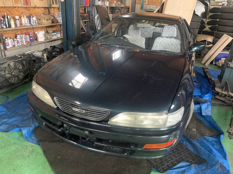 Задняя полка toyota carina