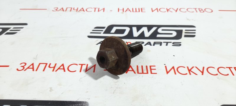 Болт шкива Nissan X-Trail 2010 NT31 MR20DE контрактная