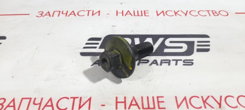 Болт шкива Serena 2009 C25 MR20DE
