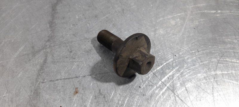 Запчасть болт шкива Nissan Serena 2010 C25 MR20DE контрактная Болт шкива Nissan Serena 2010 C25 MR20DE контрактная