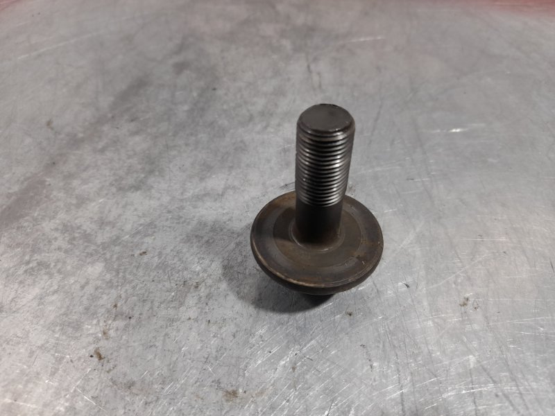 Болт шкива X-trail 2005 T30 QR20DE Болт шкива X-trail 2005 T30 QR20DE