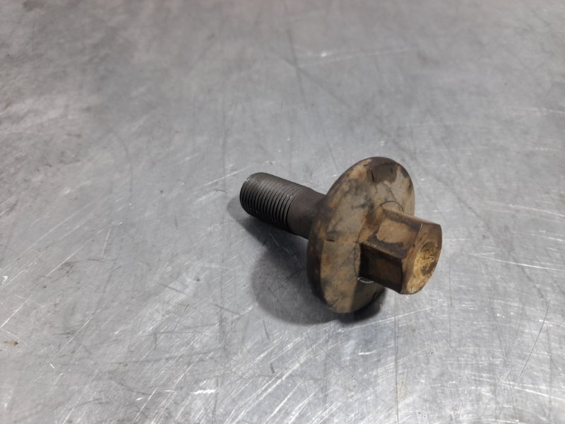 Болт шкива Qashqai 2009 J10 MR20DE