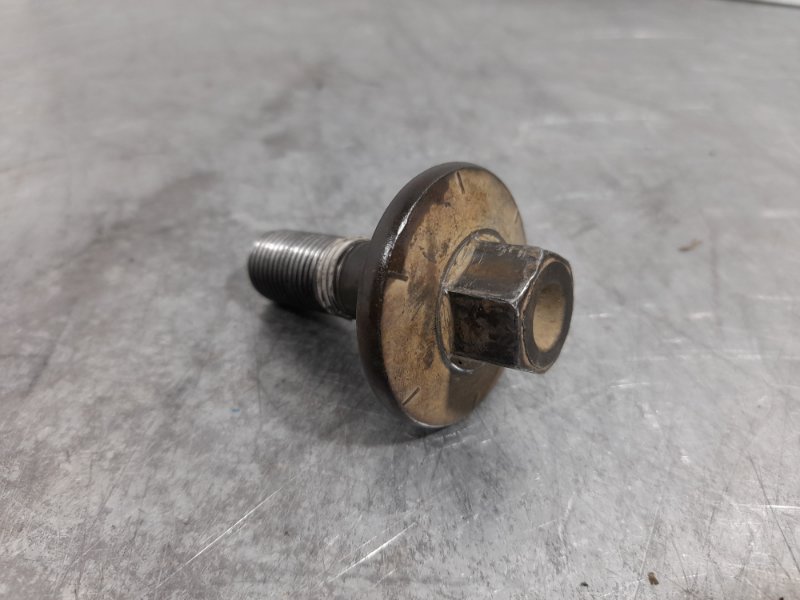 Болт шкива X-Trail 2012 NT31 QR25DE