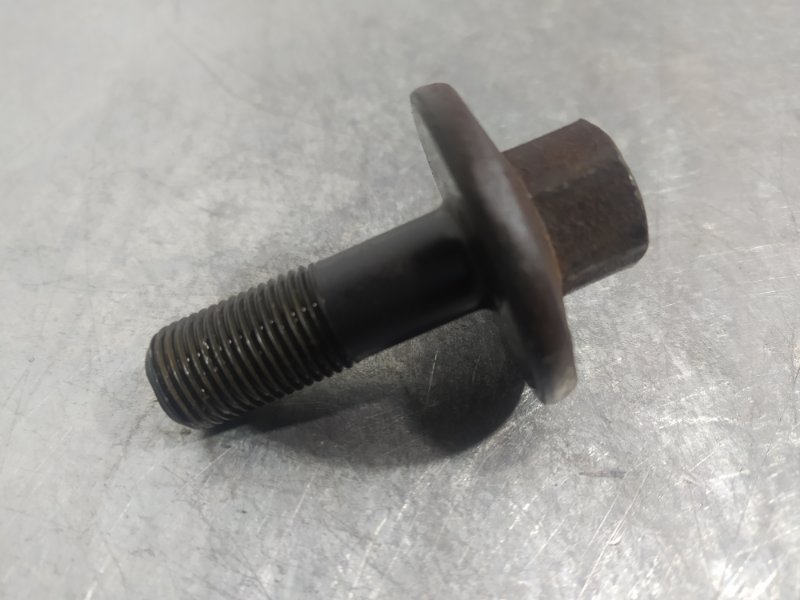 Болт шкива X-TRAIL 2005 NT31 MR20DE