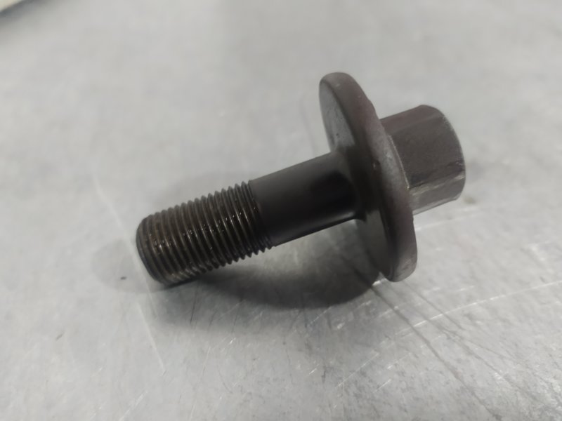 Болт шкива X-TRAIL 2005 NT31 MR20DE