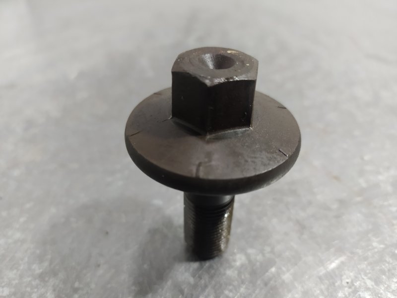 Болт шкива NISSAN BLUEBIRD SYLPHY KG11 MR20DE