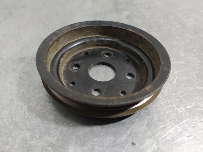 Шкив помпы NISSAN AVENIR W11 QG18DE