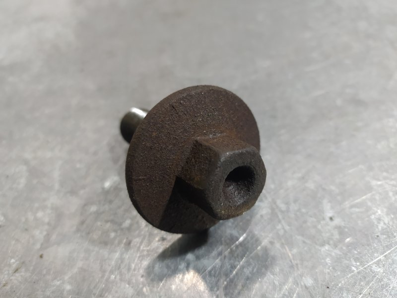 Болт шкива X-TRAIL 2004 NT30 QR20DE