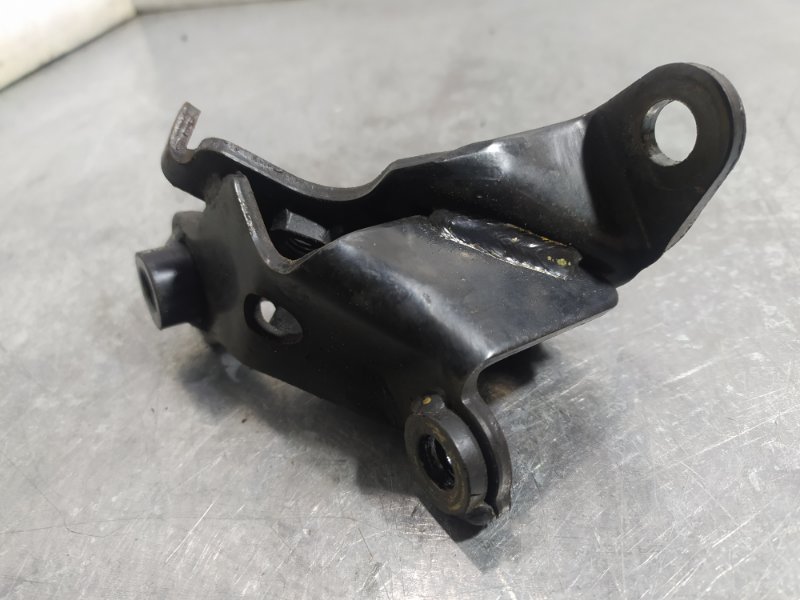 Кронштейн АКПП SERENA 2004 TC24 QR20DE Кронштейн АКПП SERENA 2004 TC24 QR20DE