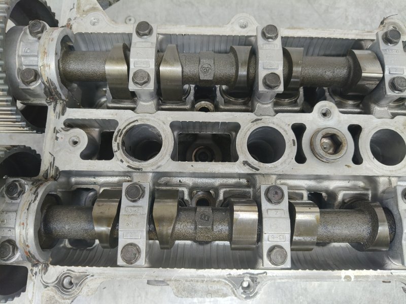 Головка блока цилиндров PREMACY 2004 CP8W FP-DE