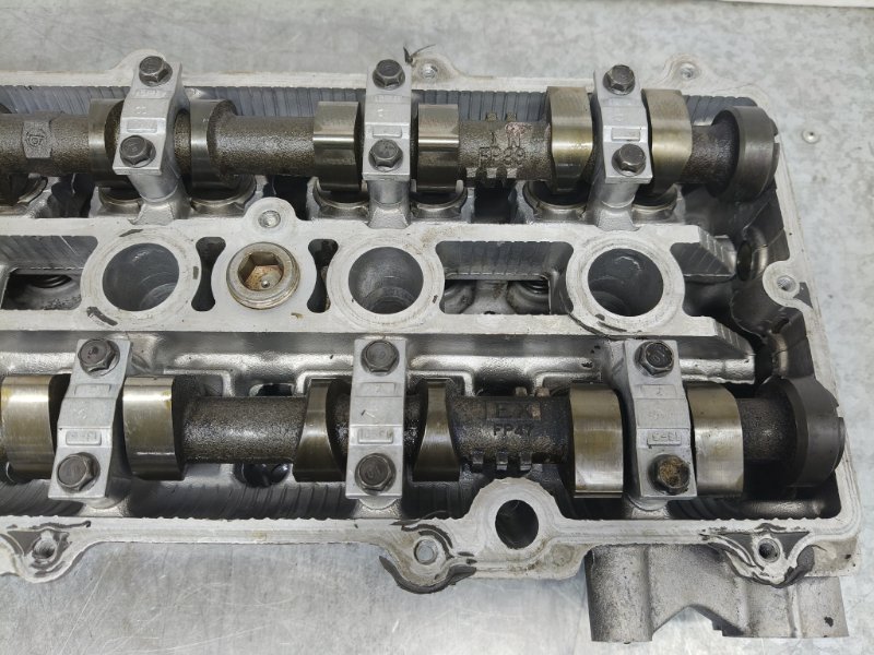 Головка блока цилиндров PREMACY 2004 CP8W FP-DE