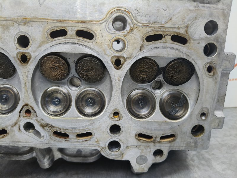 Головка блока цилиндров PREMACY 2004 CP8W FP-DE