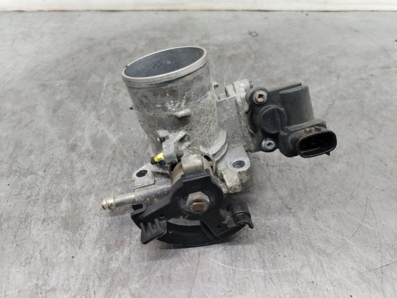 Дроссельная заслонка PORTE 2004 NNP10 2NZ-FE