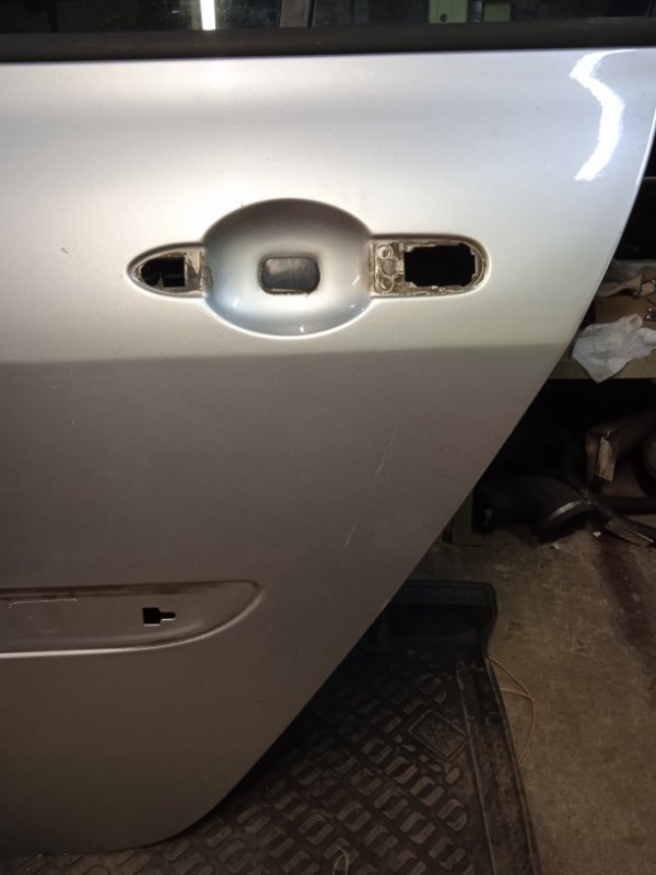 Дверь задняя левая Megane  2 2008 СЕДАН K9K