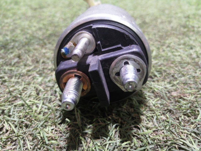 Втягивающее реле Renault Logan