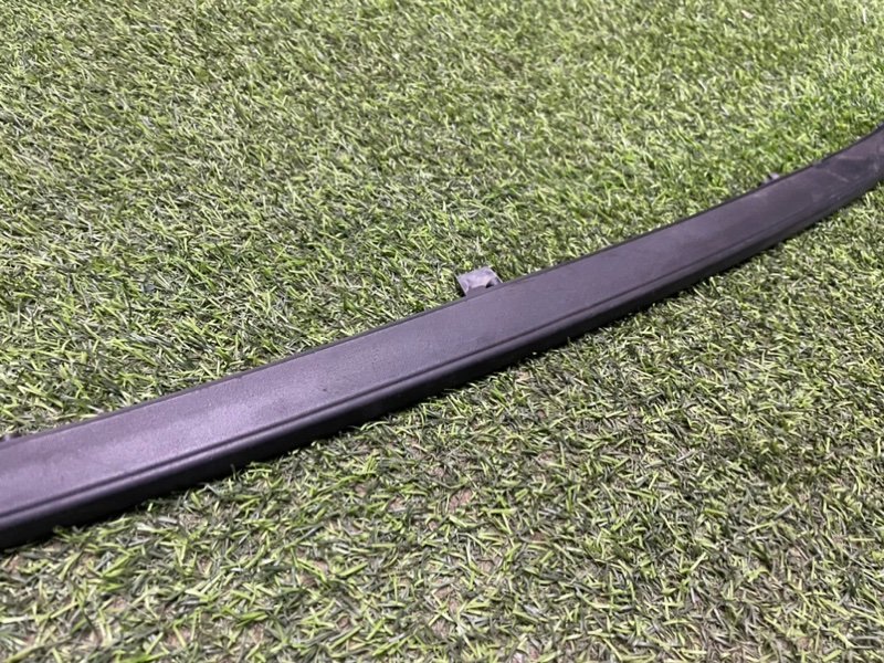 Накладка бампера передняя Vesta